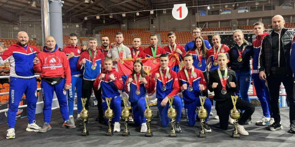 A sezona tek počela! Kik-bokseri Srbije osvojili 12 medalja na Evropskom kupu u Bugarskoj