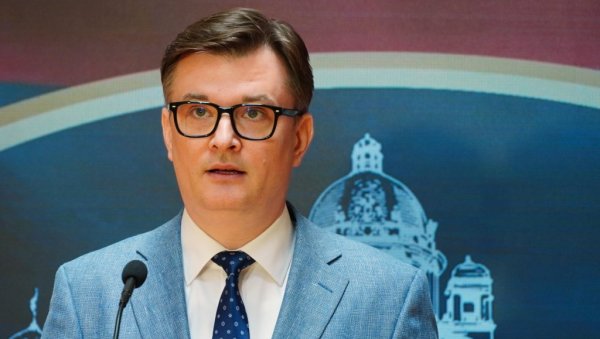 ИСТИНЕ РАДИ, НЕ ШТИТИМ НИКОГА Јованов одговорио новинарки Шолаковог медија: Није довољно написати текст ИСТИНЕ РАДИ, НЕ ШТИТИМ НИКОГА Јованов одговорио новинарки Шолаковог медија: Није довољно написати текст