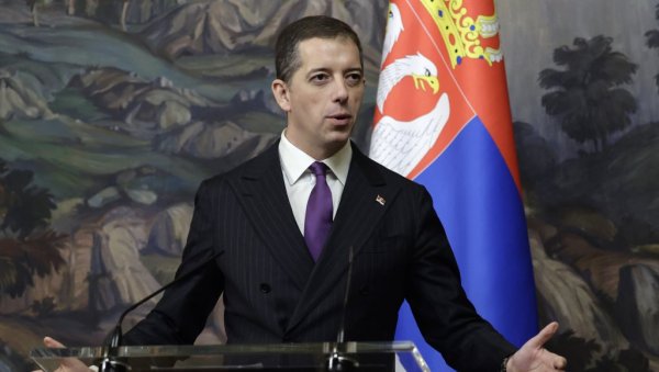 ИЗРАЖАВАМО ЖАЉЕЊЕ ШТО ЈЕ ВАЖНА ПРИЛИКА ЗАСЕНЧЕНА ПОТОЊИМ ЈАВНИМ НАСТУПОМ: Ђурић о Мајнл-Рајзингер ИЗРАЖАВАМО ЖАЉЕЊЕ ШТО ЈЕ ВАЖНА ПРИЛИКА ЗАСЕНЧЕНА ПОТОЊИМ ЈАВНИМ НАСТУПОМ: Ђурић о Мајнл-Рајзингер
