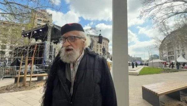 ЖАО МИ ЈЕ ШТО НИСАМ УСПЕО ДА НОСИМ ЗАСТАВУ: Личанин - Ова лепота се не може речима описати! (ВИДЕО) ЖАО МИ ЈЕ ШТО НИСАМ УСПЕО ДА НОСИМ ЗАСТАВУ: Личанин - Ова лепота се не може речима описати! (ВИДЕО)