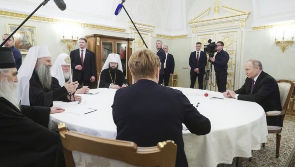 ВУЧИЋ СТИЖЕ У МОСКВУ Цео разговор Путина и патријарха Порфирија: Обојена револуција у Србији мора бити побеђена