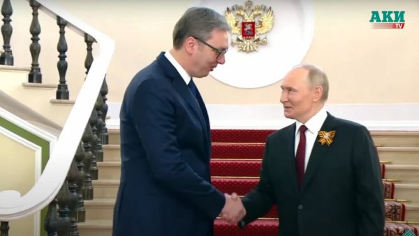 СЛОБОДАРСКИ ЛИДЕРИ НА ОКУПУ: Вучић раме уз раме са Сијем, Путином, Фицом - ово је српски понос (ФОТО) СЛОБОДАРСКИ ЛИДЕРИ НА ОКУПУ: Вучић раме уз раме са Сијем, Путином, Фицом - ово је српски понос (ФОТО)