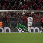 “Upucaću ti ženu i majku, go*no četničko” Albanac dobio jezive pretnje zbog promašenog penala (FOTO)