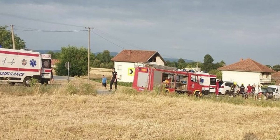 Lančani sudar u Zablaću kod Čačka: Više osoba povređeno (FOTO)