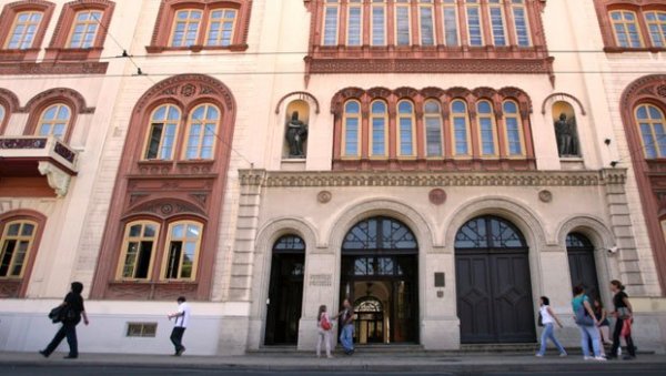 СЕДНИЦА СЕНАТА УНИВЕРЗИТЕТА У БЕОГРАДУ: Одлучено кад се завршава школска година СЕДНИЦА СЕНАТА УНИВЕРЗИТЕТА У БЕОГРАДУ: Одлучено кад се завршава школска година