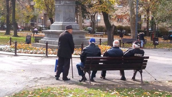 ОКО 7,5 ОДСТО ПЕНЗИОНЕРА ПРИМА ВИШЕ ОД 100.000 ДИНАРА: Откривено где су највеће, а где најмање пензије? ОКО 7,5 ОДСТО ПЕНЗИОНЕРА ПРИМА ВИШЕ ОД 100.000 ДИНАРА: Откривено где су највеће, а где најмање пензије?