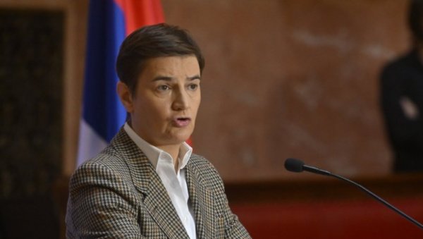 БЕСРАМНОСТ И БЕШЧАШЋЕ ВЛАДАНА ЂОКИЋА Брнабић: Што више прича, то више говори о себи БЕСРАМНОСТ И БЕШЧАШЋЕ ВЛАДАНА ЂОКИЋА Брнабић: Што више прича, то више говори о себи