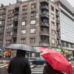 PLjUSKOVI S GRMLjAVINOM STIŽU U BEOGRAD: Tokom noći ove delove Srbije pogodiće nevreme sa jakim vetrom i kišom