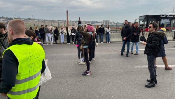 ЗА САТ ВРЕМЕНА ПОНОВО ПОЧИЊЕ ТЕРОР НАД ГРАЂАНИМА: Блокирају мостове у Београду - Све из чисте обести и ароганције! ЗА САТ ВРЕМЕНА ПОНОВО ПОЧИЊЕ ТЕРОР НАД ГРАЂАНИМА: Блокирају мостове у Београду - Све из чисте обести и ароганције!