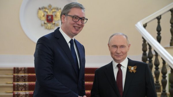 ВУЧИЋ ПОСЛАО ПИСМО ПУТИНУ ПОВОДОМ ДАНА РУСИЈЕ ВУЧИЋ ПОСЛАО ПИСМО ПУТИНУ ПОВОДОМ ДАНА РУСИЈЕ