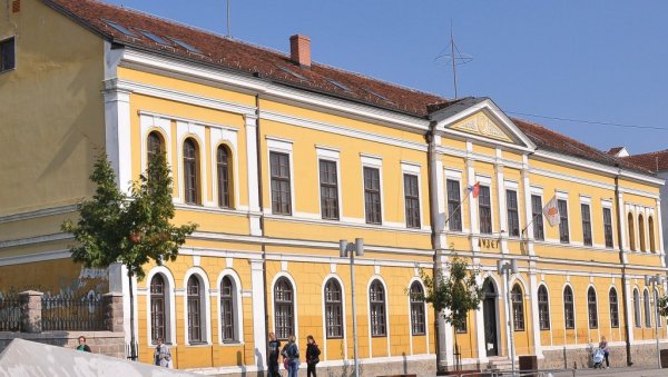 О ПУТОВАЊУ КРАЉЕВСКОГ ПАРА ОБРЕНОВИЋ: Промоција књиге у Народном музеју у Краљеву О ПУТОВАЊУ КРАЉЕВСКОГ ПАРА ОБРЕНОВИЋ: Промоција књиге у Народном музеју у Краљеву