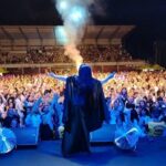 “INICIJALI” PREMIJERNO U PIROTU: Dragana Mirković prvi put uživo optevala novu pesmu, a publika je zna celu, od prve do poslednje reči (FOTO)