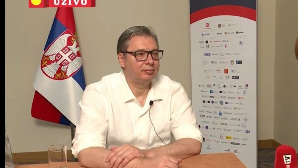 ВУЧИЋ НА ФОРУМУ ГЛОБСЕЦ: Серија важних састанака у Прагу - председник разговарао са Петром Павелом ВУЧИЋ НА ФОРУМУ ГЛОБСЕЦ: Серија важних састанака у Прагу - председник разговарао са Петром Павелом