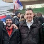 OVO JE BLOKADER KOJI JE HTEO DA UBIJE LjUDE IZ SNS: Pucač u društvu Šarovića, Draže Petrovića, Kokanovića…