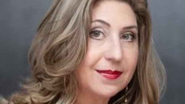 ТИШИНА КОЈА ДОНОСИ МИР: Композиторка Наташа Богојевић, која три деценије ствара у Чикагу, о концерту одржаном у КЦБ ТИШИНА КОЈА ДОНОСИ МИР: Композиторка Наташа Богојевић, која три деценије ствара у Чикагу, о концерту одржаном у КЦБ