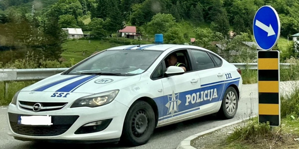 Dvanaestogodišnjak vozio automobil, pa pokosio pešaka: Podneta prijava protiv oca
