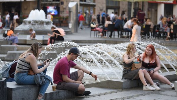 СУНЧАНО И МАЛО ТОПЛИЈЕ, ДО 29 СТЕПЕНИ: Временска прогноза за четвртак, 31. јул СУНЧАНО И МАЛО ТОПЛИЈЕ, ДО 29 СТЕПЕНИ: Временска прогноза за четвртак, 31. јул