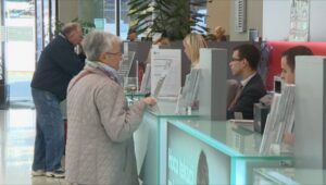 USKORO POČINjE ISPLATA PENZIJA ZA JUL Ovi penzioneri prvi dobijaju novac – detaljan kalendar isplate