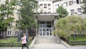 ZA PAD KROVA NA MEDICINSKOM FAKULTETU ODGOVARA LIČNO UPRAVA FAKULTETA: Hoće li sada plenum i rektor da zatraže ostavku?