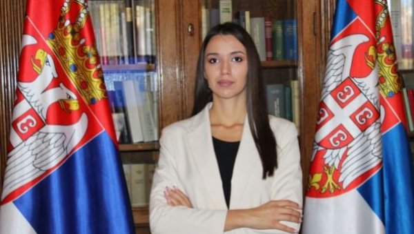 КРИМИНАЛЦА ЂИЛАСА БОЛИ ИСТИНА Ђурић: Ни пет пара нису давали за наше виталне државне и националне интересе КРИМИНАЛЦА ЂИЛАСА БОЛИ ИСТИНА Ђурић: Ни пет пара нису давали за наше виталне државне и националне интересе