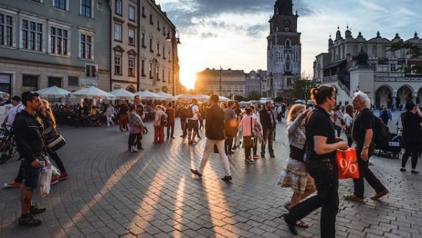 АЛАРМАНТАН ПАД БРОЈА СТАНОВНИКА У СРБИЈИ: За 10 година скоро пола милиона мање људи