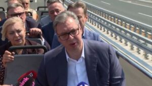 SLIKALI SE ZA DRUŠTVENE MREŽE! Vučić: Blokada gradilišta EXPO trajala četiri minuta