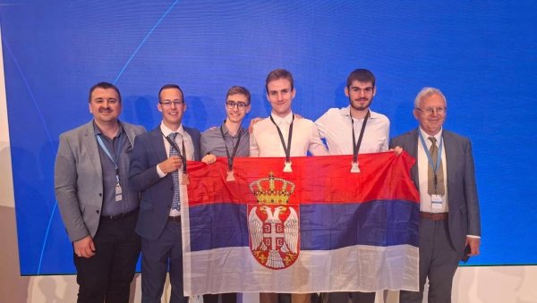 ВЕЛИКИ УСПЕХ У ДУБАИЈУ: Наши средњошколци освојили четири медаље на олимпијади из хемије ВЕЛИКИ УСПЕХ У ДУБАИЈУ: Наши средњошколци освојили четири медаље на олимпијади из хемије