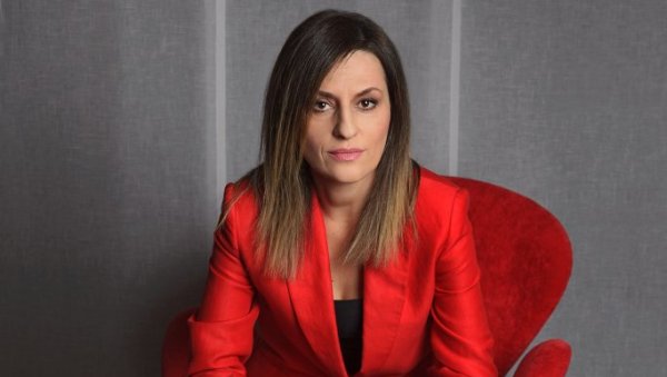 НИНА ГРАХОВАЦ У ВЕЛИКОМ ИНТЕРВЈУУ ЗА НОВОСТИ: Не допада ми се диктат савршенства, а мир, срећа и задовољство долазе изнутра (ФОТО)