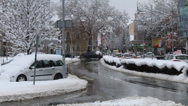СРБИЈА И ДАЉЕ У КАНЏАМА МРАЗА: Најновија временска прогноза - јутро веома хладно, температура пада и на -15
