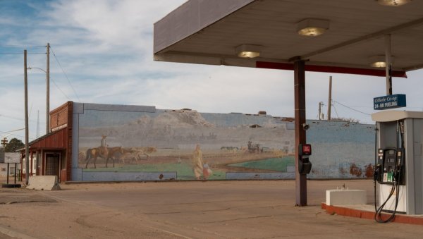 ДИВЉАЈУ ЦЕНЕ БЕНЗИНА У САД: Тренутно на највишем нивоу у последњих 11 месеци