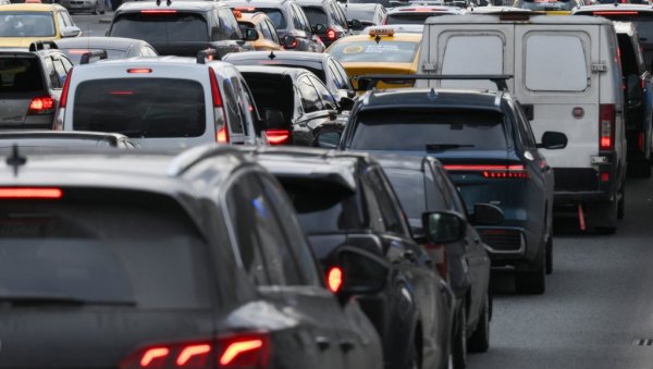 КОЛАПС У НАЈАВИ: Гасе се кључни семафори по граду - Стигло важно обавештење за све возаче