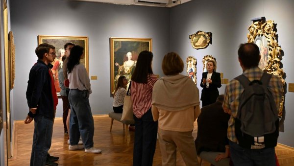 УМЕТНОСТ У СЛУЖБИ ВЕРЕ - СЈАЈ И СЛАВА КАРЛОВАЧКЕ МИТРОПОЛИЈЕ: Ауторско вођење кроз изложбу у Галерији Матице српске